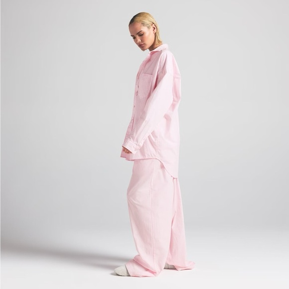 SKIMS Cotton Poplin Button Up Shirt Collared Baby Pink Oversized Sleep Shirt - Picture 2 of 8